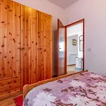 Lovely In With Kitchen *